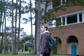 “Đi để trở về” của Soobin Hoàng Sơn đã đưa Đà Lạt nên thơ vào khung hình. 