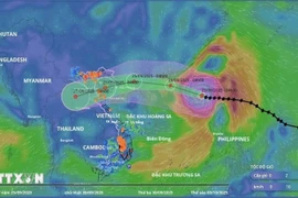 Hướng di chuyển của bão số 9 lúc 4 giờ ngày 23/9. (Ảnh: TTXVN phát)