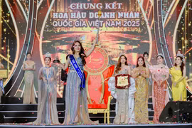 Người đẹp Nguyễn Minh Hồng (SBD 186) đến từ Bắc Ninh vừa chính thức đăng quang Hoa hậu Doanh nhân Quốc gia Việt Nam 2025. (Ảnh: CTV/Vietnam+)