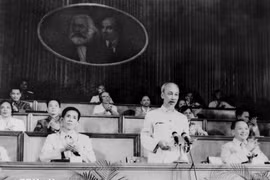 Chủ tịch Hồ Chí Minh là người đặt nền móng xây dựng Nhà nước pháp quyền xã hội chủ nghĩa Việt Nam - Nhà nước của nhân dân, do nhân dân, vì nhân dân. (Ảnh: TTXVN)