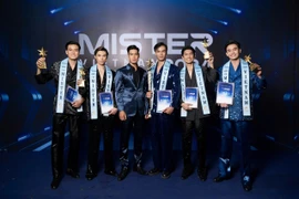 Danh Chiếu Linh (thứ 3 từ trái sang) và các Quán quân, Á quân Mister Vietnam 2024. (Ảnh: CTV/Vietnam+)