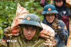 Cán bộ, chiến sỹ luôn quyết tâm, tin tưởng hoàn thành thắng lợi “Chiến dịch Quang Trung.” (Ảnh: Quốc Dũng/TTXVN)