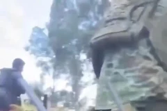 Tội phạm ma túy Mexico chiến đấu như quân đội, dùng drone tấn công đối thủ