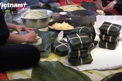 Độc đáo hoạt động gói bánh chưng theo tiêu chuẩn Kosher ở Israel