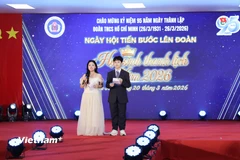 Học sinh tự dẫn chương trình trong cuộc thi Học sinh thanh lịch năm 2026 tại Trường Trung học Cơ sở Ngô Sĩ Liên. (Ảnh: Hoàng Long/VietnamPlus)