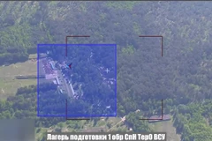 Khoảnh khắc tên lửa Iskander Nga "ghé thăm" trại huấn luyện đầy lính Ukraine