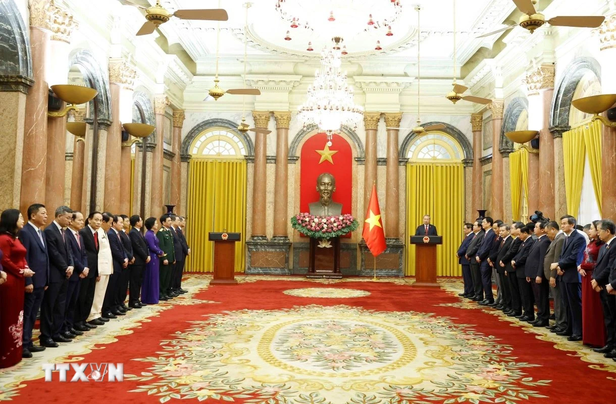 Chủ tịch nước trao quyết định bổ nhiệm các thành viên Chính phủ mới