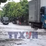 Mưa lớn gây ngập cục bộ nhiều tuyến phố tại thành phố Hải Phòng 