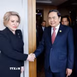 Chủ tịch Quốc hội Trần Thanh Mẫn hội kiến Chủ tịch Hội đồng Liên bang Nga Valentina Matviyenko. (Ảnh: Doãn Tấn/TTXVN)