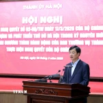 Tuyến đường sắt đô thị Cát Linh-Hà Đông (Hà Nội) - tuyến đường sắt đô thị đầu tiên của cả nước trở thành phương tiện đi lại hằng ngày của đông đảo người dân Thủ đô. (Ảnh: Tuấn Anh/TTXVN)