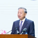 Tổng Bí thư Tô Lâm, Bí thư Quân ủy Trung ương phát biểu tại lễ kỷ niệm. (Ảnh: Thống Nhất/TTXVN)