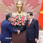 Chủ tịch Quốc hội Trần Thanh Mẫn tiếp Đại sứ đặc mệnh toàn quyền Nhà nước Palestine tại Việt Nam Saadi Salama. (Ảnh: Doãn Tấn/TTXVN)