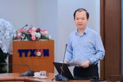 Phó Giáo sư, Tiến sỹ Bùi Hoài Sơn - Ủy viên chuyên trách Ủy ban Văn hóa và Xã hội của Quốc hội. (Ảnh: Lê Đông/TTXVN)