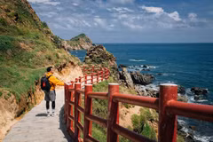 Du lịch biển cũng nằm trong lựa chọn của đa số người Việt cho kỳ nghỉ 30/4. (Ảnh minh họa: Vương Công Nam/Vietnam+)