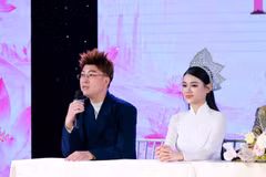 Đại diện ban tổ chức và đương kim Hoa hậu Nguyễn Ngọc Thảo Nguyên tại lễ công bố cuộc thi. (Ảnh: BTC)