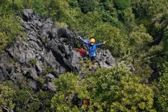 Du lịch mạo hiểm luôn tiềm ẩn nhiều rủi ro. (Ảnh minh họa: CTV/Vietnam+)