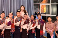 Á hậu Ngọc Hằng trong sự kiện giao lưu văn hóa – ngoại giao tại nước bạn Lào. (Ảnh: NVCC)