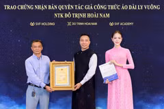 Tổ chức Kỷ lục người Việt toàn cầu đã vinh danh và trao giấy chứng nhận Kỷ lục gia Toàn cầu cho Đỗ Trịnh Hoài Nam. Ảnh: NVCC)