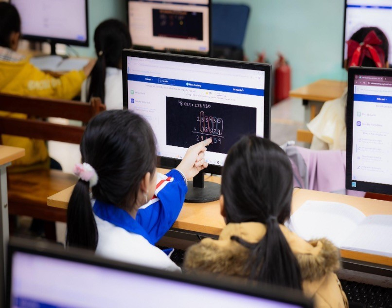 Khan Academy đang được ứng dụng tại nhiều trường học. (Ảnh: Khan Academy). 