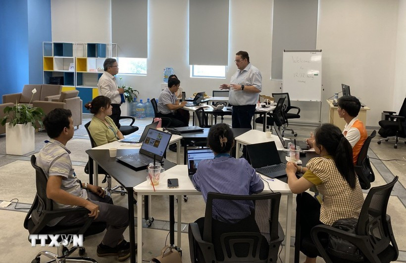 Việt Nam-Đức hợp tác phát triển hoạt động giáo dục tại Trường Đại học Việt Đức. (Ảnh: Huyền Trang/TTXVN)