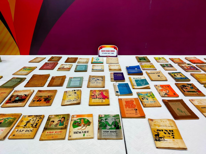 Những ấn phẩm sách giáo khoa của Nhà xuất bản Giáo dục Việt Nam đã in đậm dấu ấn qua nhiều thế hệ. (Ảnh: PV/Vietnam+)