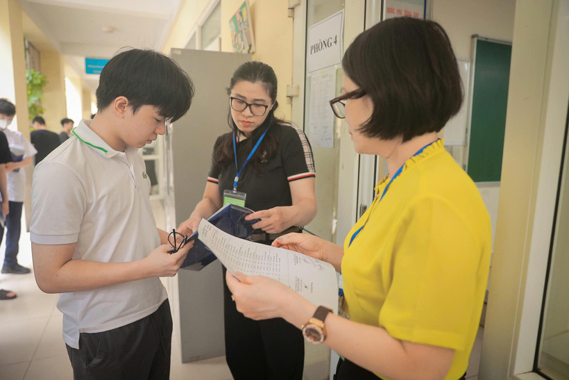 Thí sinh Hà Nội dự thi vào lớp 10. (Ảnh: Hoài Nam/Vietnam+)