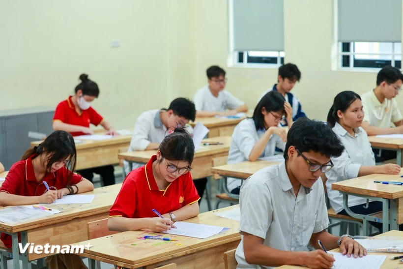 Thí sinh dự thi tốt nghiệp trung học phổ thông năm 2025. (Ảnh: Minh Sơn/Vietnam+) Thí sinh dự thi tốt nghiệp trung học phổ thông năm 2025. (Ảnh: Minh Sơn/Vietnam+)