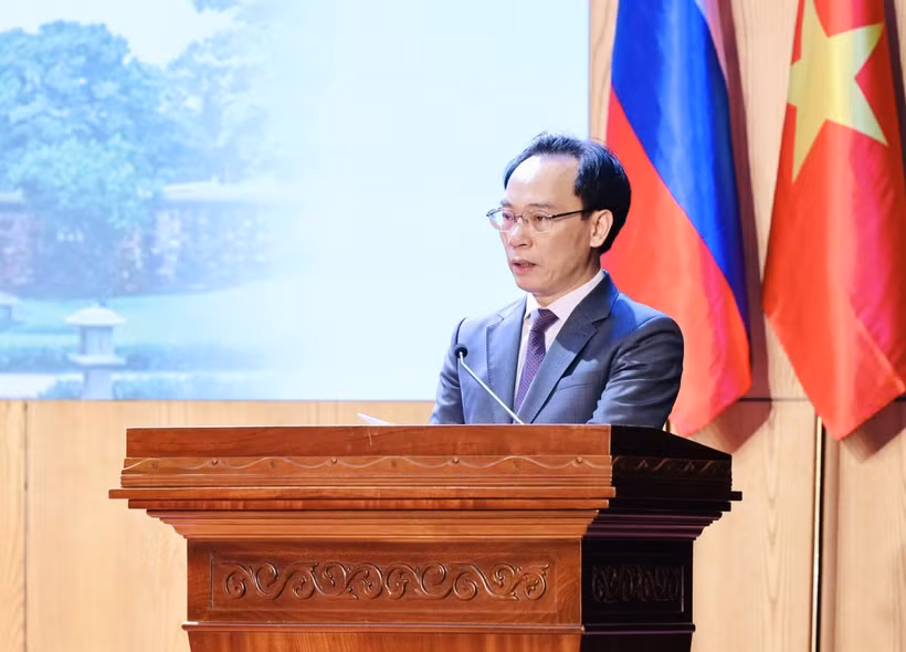 Bộ trưởng Bộ Giáo dục và Đào tạo Hoàng Minh Sơn phát biểu khai mạc hội nghị. (Ảnh: Bộ GD-ĐT)