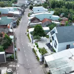 Đường giao thông nông thôn ở xã Tuy Phước Bắc, tỉnh Gia Lai (mới), xã Tuy Phước Bắc là 1 trong 3 xã đạt chuẩn Nông thôn mới nâng cao sau hợp nhất. (Ảnh: Vũ Sinh/TTXVN)