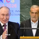Tổng thống Nga Vladimir Putin (trái) và người đồng cấp Iran Masoud Pezeshkian. (Nguồn: THX-IRNA/TTXVN)