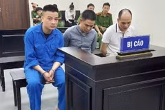 Ba bị cáo đồng phạm của Sơn tại phiên tòa tháng 8/2023. (Nguồn: Báo Công an Nhân dân)