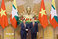 (Ảnh: Doãn Tấn/TTXVN)Chủ tịch Quốc hội Trần Thanh Mẫn hội kiến Tổng thống nước Cộng hòa Liên bang Myanmar Min Aung Hlaing.