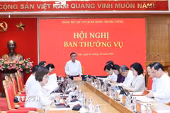Thường trực Ban Bí thư Trần Cẩm Tú phát biểu chỉ đạo hội nghị. (Ảnh: Phương Hoa/TTXVN)