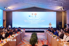 Diễn đàn Pháp luật ASEAN 2026 với chủ đề “Ứng dụng trí tuệ nhân tạo (AI) trong công tác xây dựng và thi hành pháp luật trong kỷ nguyên số”. (Ảnh: Phạm Kiên/TTXVN)