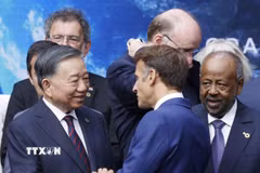 Tổng Bí thư, Chủ tịch nước Tô Lâm và Tổng thống Pháp Emmanuel Macron. (Ảnh: Thống Nhất/TTXVN)