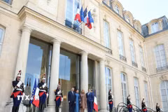 Tổng thống Pháp Emmanuel Macron và Phu nhân đón Tổng Bí thư, Chủ tịch nước Tô Lâm và Phu nhân. (Ảnh: Thống Nhất/TTXVN)