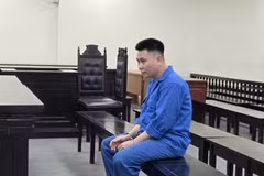 Bị cáo tại phiên tòa. (Nguồn: Hà Nội Mới)