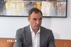 Ông Jarrod Leak, Giám đốc điều hành của Liên minh Hiệu suất Năng lượng Australia (A2EP) - một tổ chức phi lợi nhuận - nhận định khu vực Đông Nam Á và châu Á-Thái Bình Dương chịu ảnh hưởng về vấn đề năng lượng liên quan đến xung đột ở Trung Đông. (Ảnh: Lê Đạt/TTXVN)