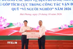 Doanh nghiệp ủng hộ Quỹ "Vì người nghèo" thành phố Hải Phòng năm 2026. Ảnh: Mạnh Minh - TTXVN