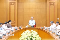 Thường trực Ban Bí thư Trần Cẩm Tú phát biểu chỉ đạo cuộc họp. (Ảnh: Phương Hoa/TTXVN)