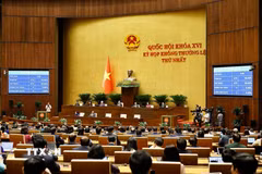 Chủ tịch Quốc hội Trần Thanh Mẫn ký chứng thực 9 nghị quyết Quốc hội khóa XVI