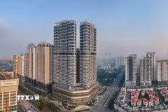 Khu đô thị Tây Hồ Tây nhìn từ hướng khu vực đường Nguyễn Văn Huyên (quận Cầu Giấy). (Ảnh: Hoàng Hiếu/TTXVN)