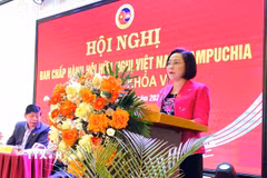 Phó Chủ tịch Quốc hội Nguyễn Thị Thanh phát biểu chỉ đạo hội nghị. (Ảnh: TTXVN phát)
