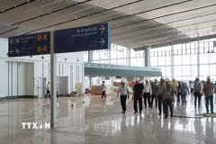 Bên trong nhà ga hành khách sân bay Long Thành đã cơ bản hoàn thiện phần xây dựng. (Ảnh: Công Phong/TTXVN)