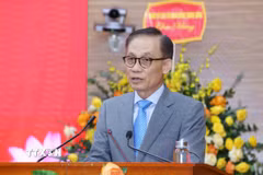 Đồng chí Lê Hoài Trung, Bí thư Trung ương Đảng, Chánh Văn phòng Trung ương Đảng, Phó Bí thư Thường trực Đảng uỷ các cơ quan Đảng Trung ương phát biểu khai mạc Đại hội. (Ảnh: Phương Hoa/TTXVN)