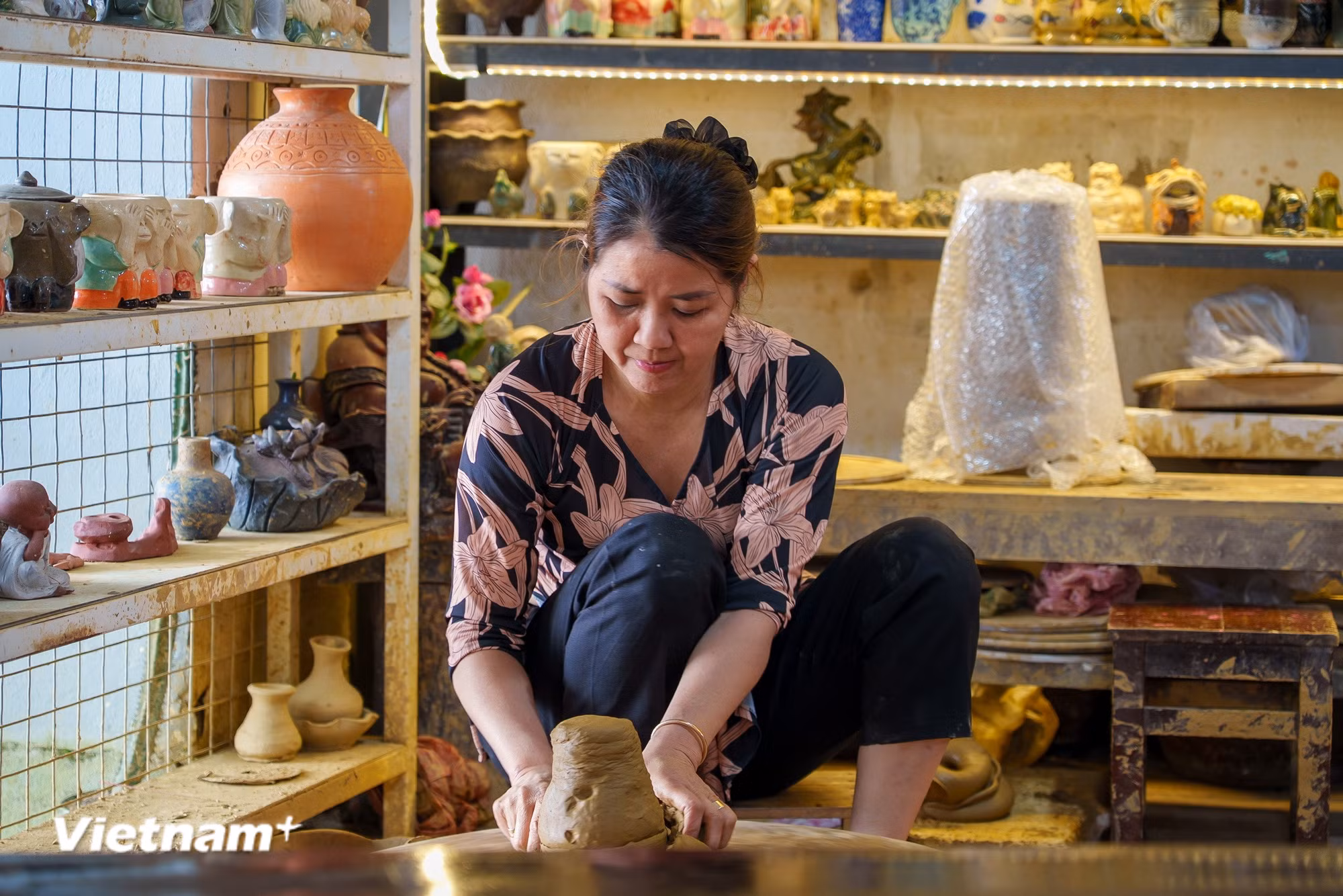 vnp-cong-doan-gom-thanhha-hoian-2.jpg