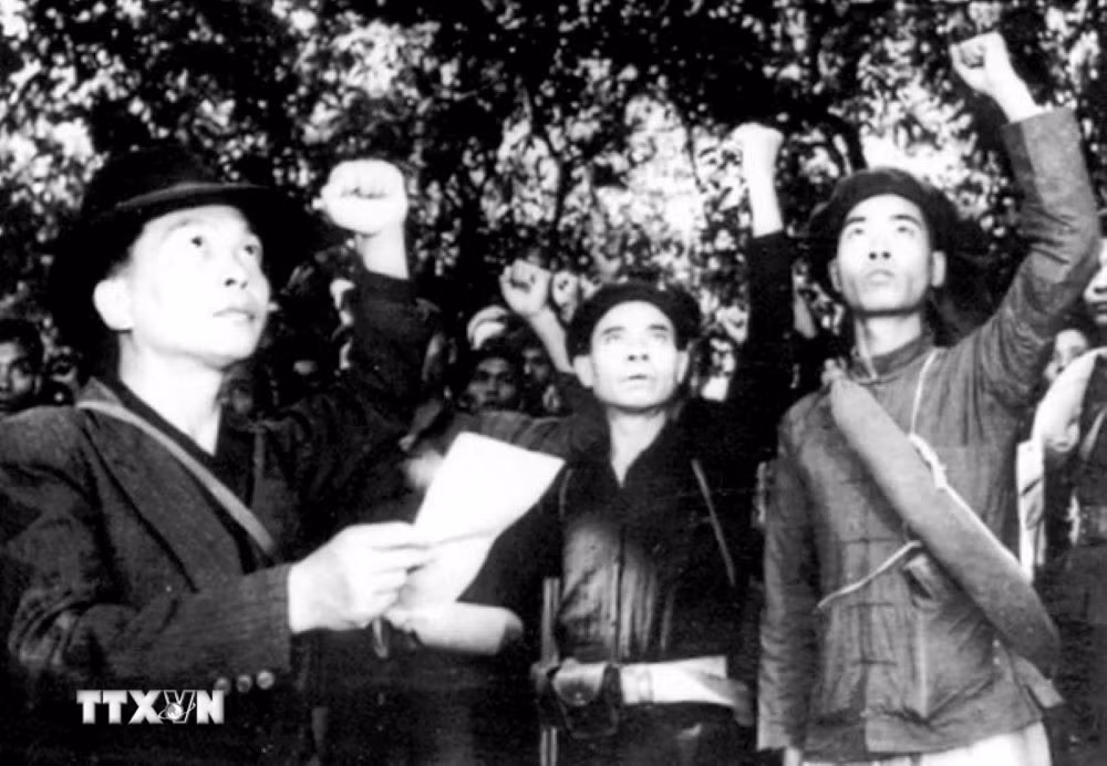 ttxvn-cach-mang-thang-tam-1981945-1808-6.jpg