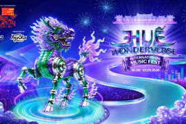 Poster chương trình chính của Huế Wonderverse Music Fest 2026 với chủ đề “City Awakening - Đánh thức Di sản”, diễn ra từ ngày 30/8 đến 1/9 tại Quảng trường Hà Huy Tập, thành phố Huế. (Ảnh: Facebook UBND thành phố Huế)