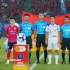 Thử thách mang tên Công an Hà Nội (áo đỏ) chờ đón Hà Nội FC ở trận derby Thủ đô tại vòng 15 V-League 2025/26. (Ảnh: Việt Anh/Vietnam+)