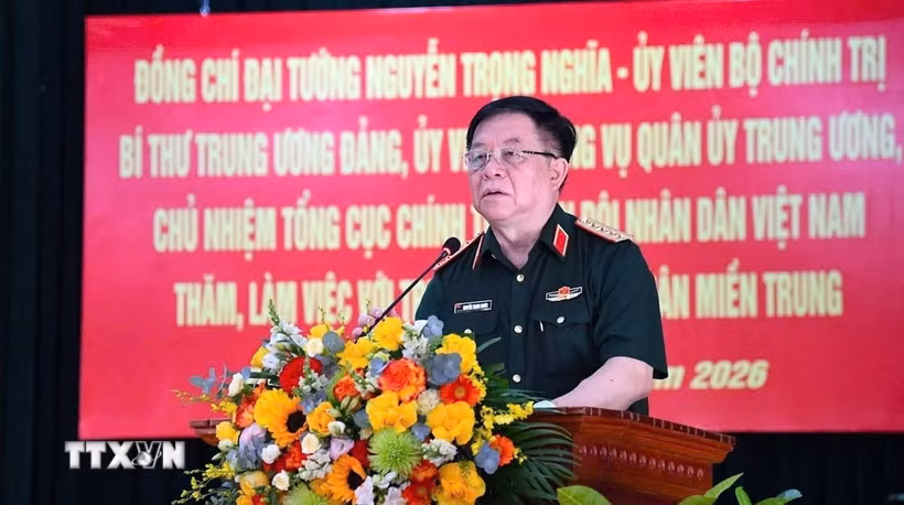 Đại tướng Nguyễn Trọng Nghĩa phát biểu chỉ đạo tại Trường thiếu sinh quân miền Trung. (Ảnh: Trần Tĩnh/TTXVN)